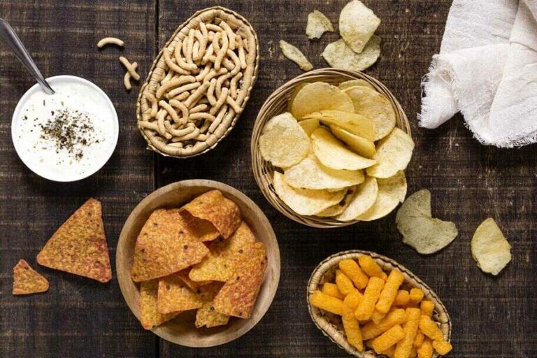 The Psychology of Cravings: Why You Always Want That Snack