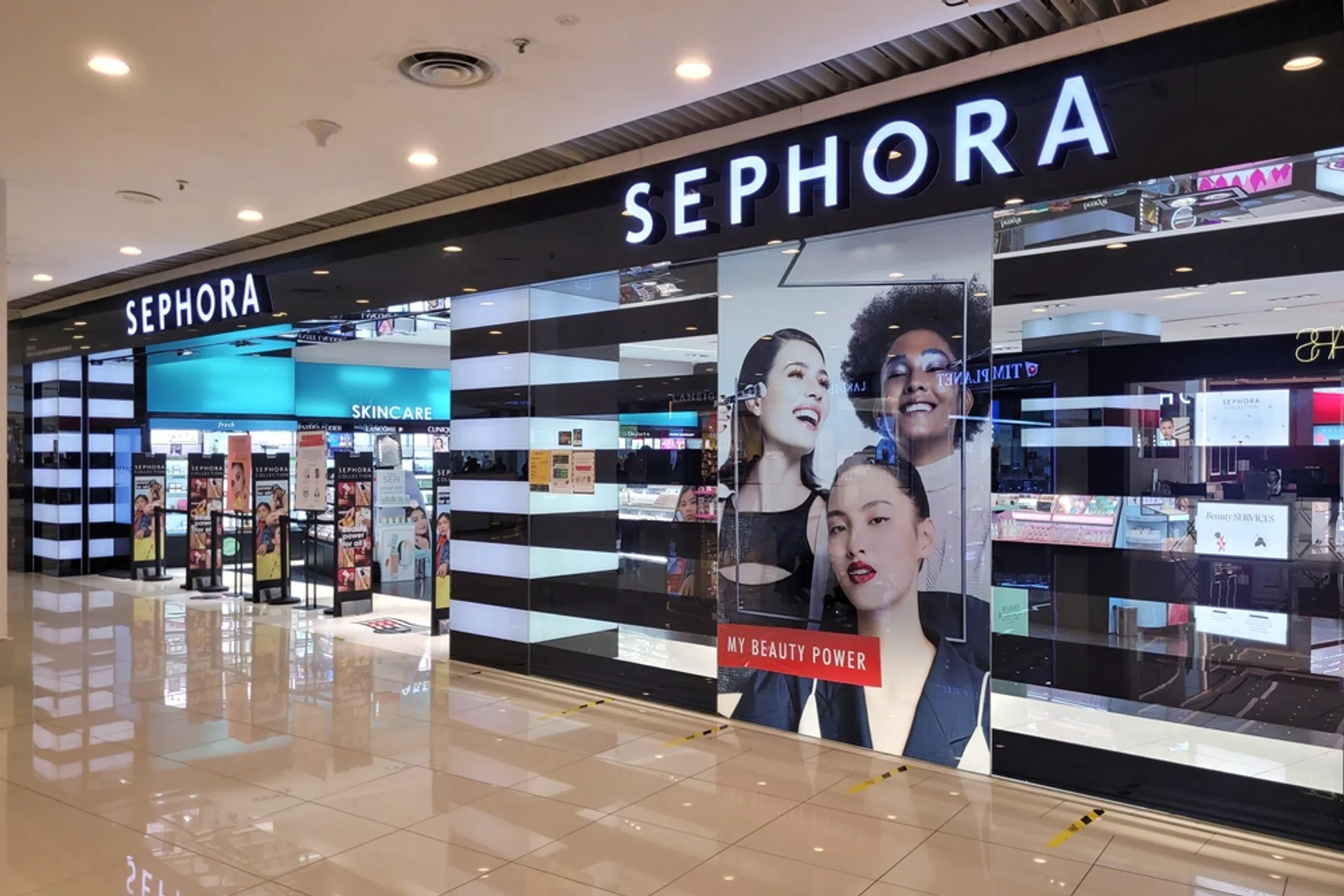 From Loungewear to Lipstick: Exploring SKIMS and Sephora’s Impact on Beaut...
